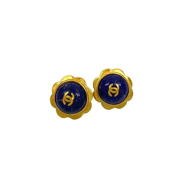 CHANEL Vintage Blue Logo Earrings - Picture 4 of 6